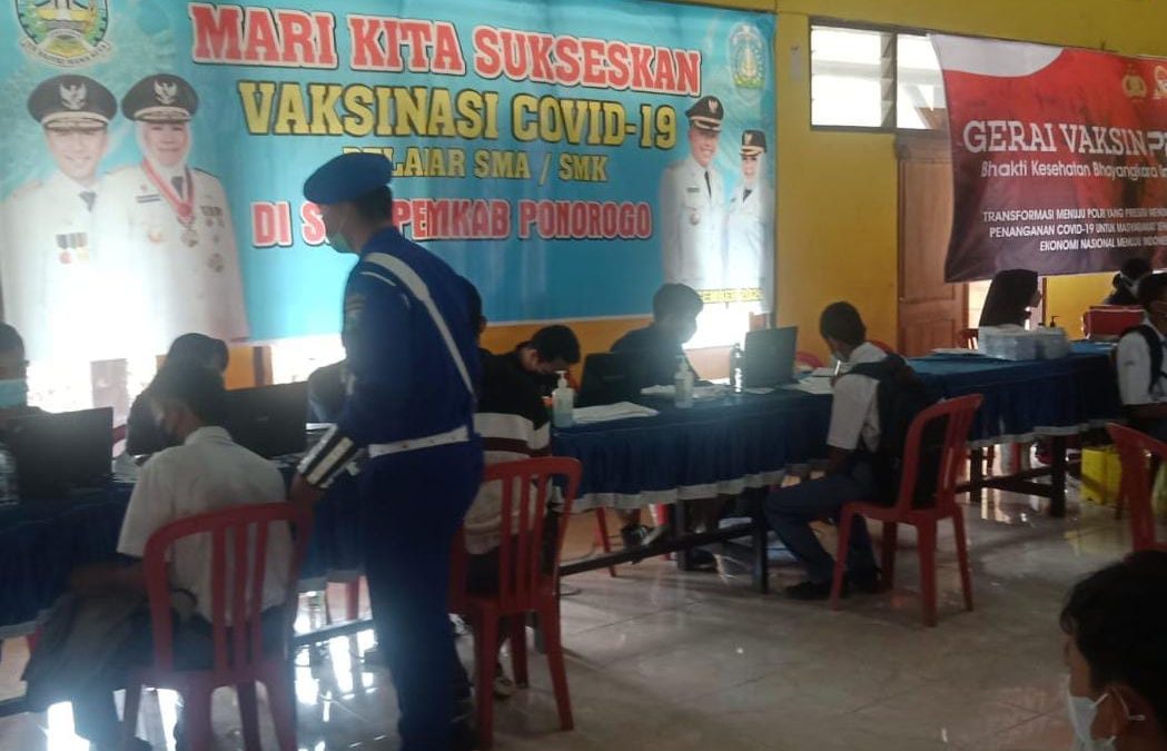 Vaksinasi Pelajar SMA/SMK Di Kabupaten Ponorogo